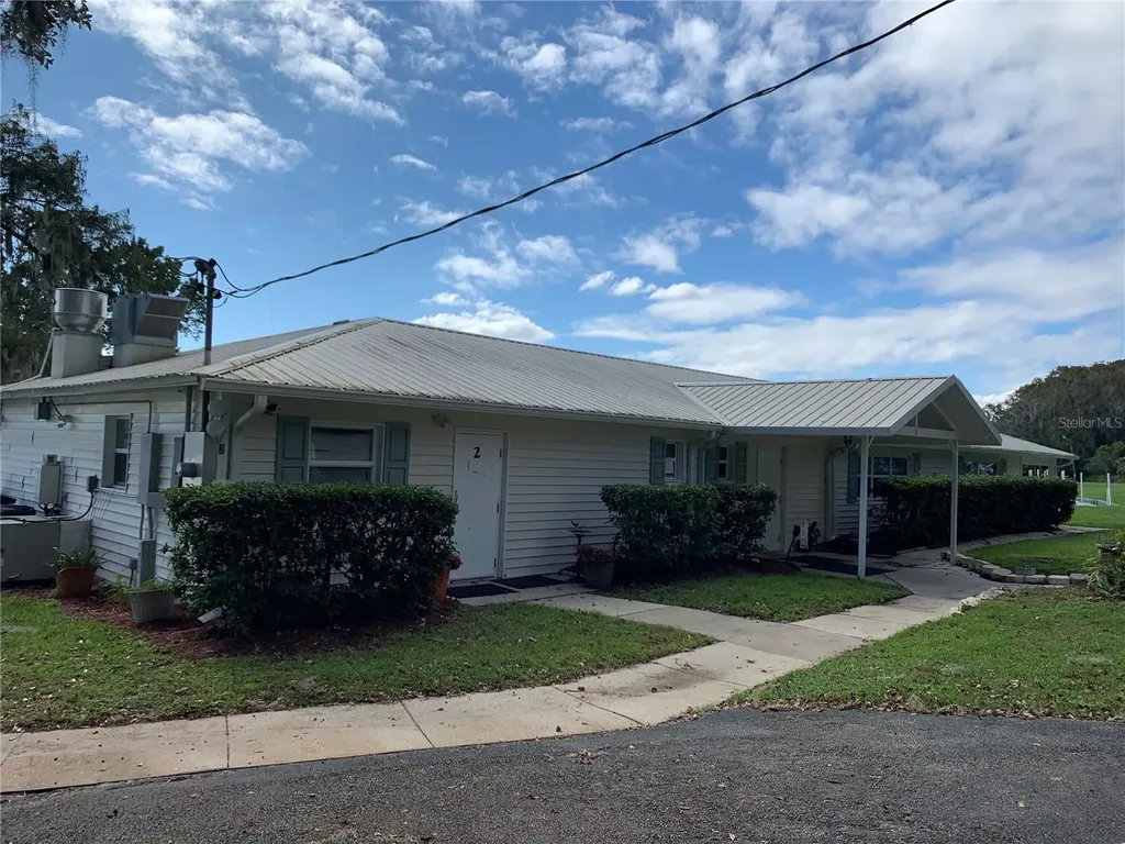 162 Leisure World Drive N Debary FL 32713