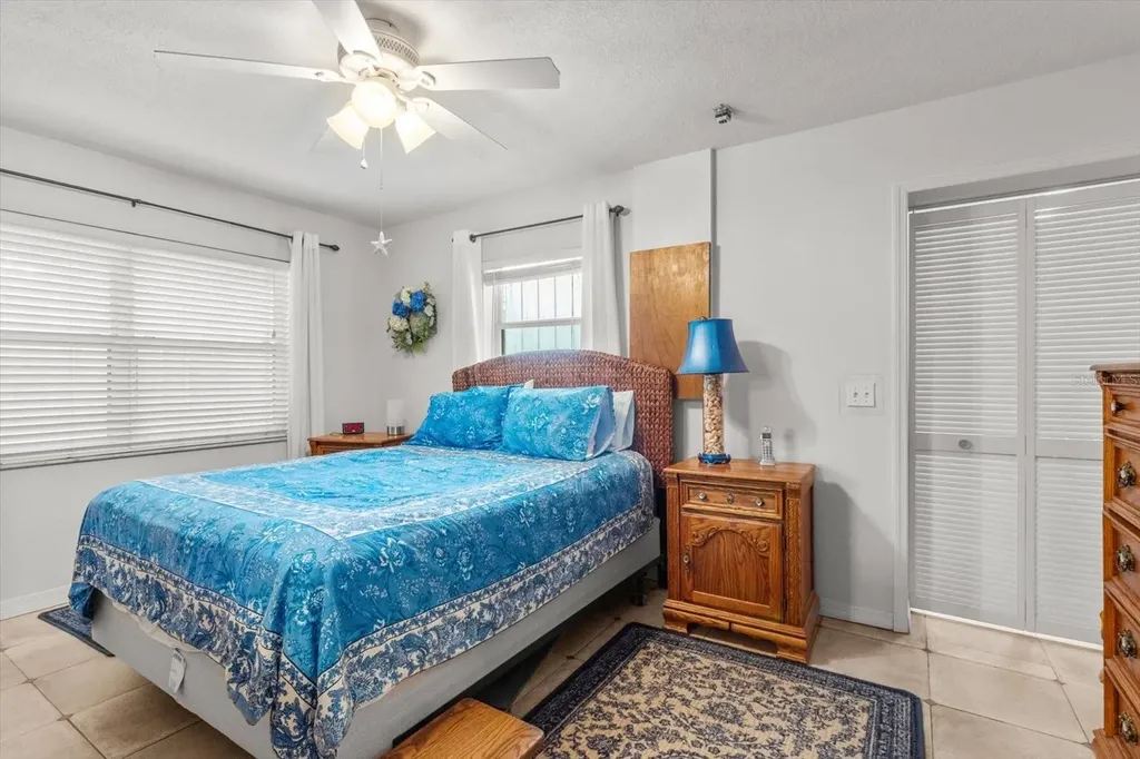 2542 N Regatta Point Crystal River FL 34429