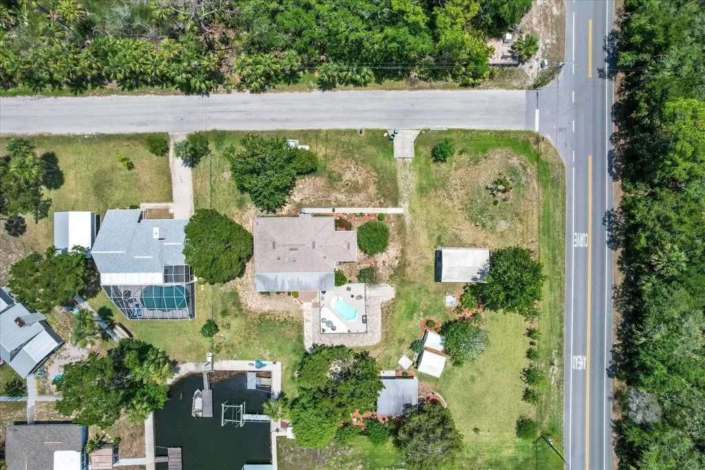 2542 N Regatta Point Crystal River FL 34429