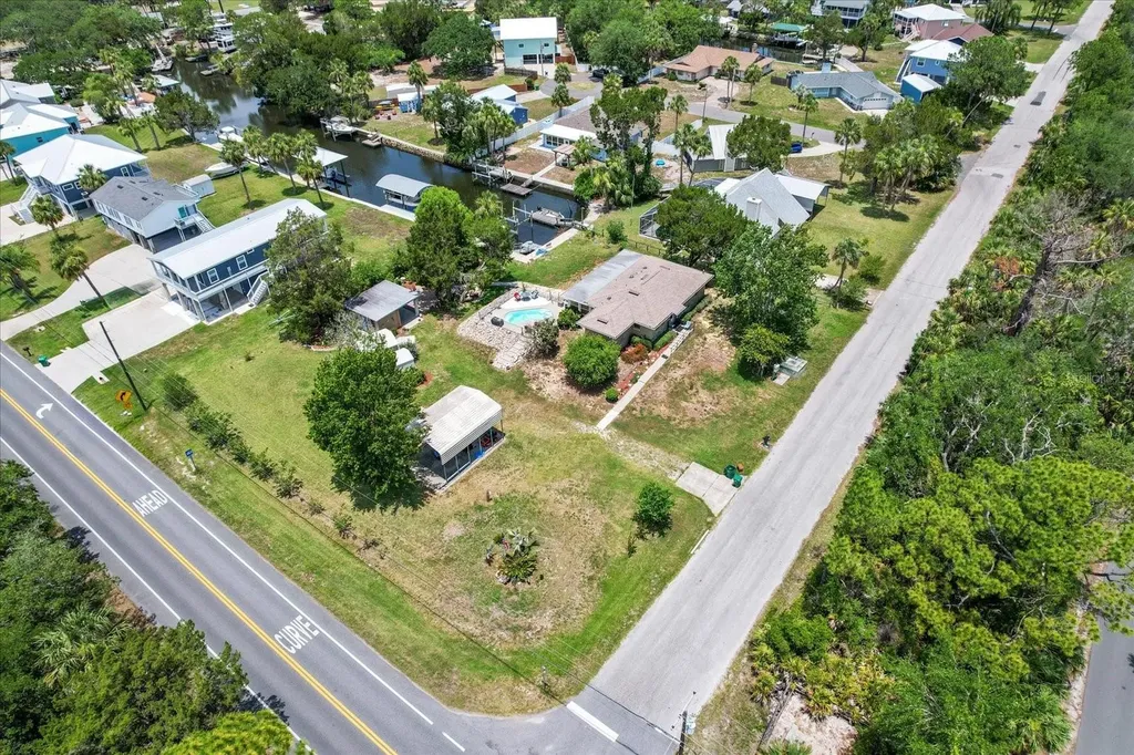 2542 N Regatta Point Crystal River FL 34429