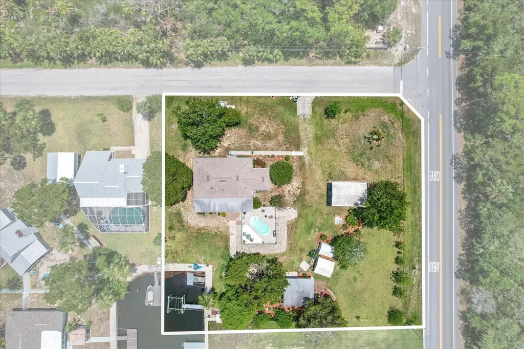 2542 N Regatta Point Crystal River FL 34429