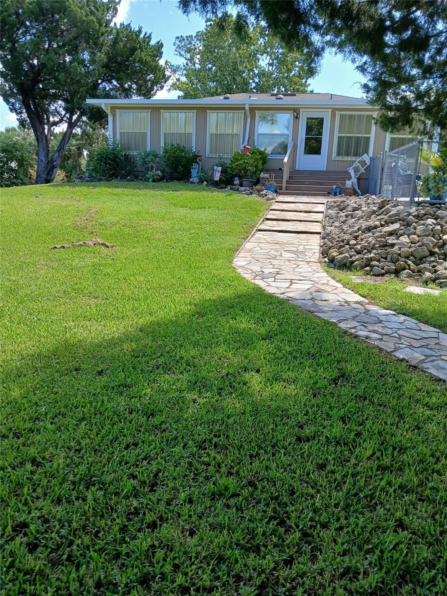 2542 N Regatta Point Crystal River FL 34429
