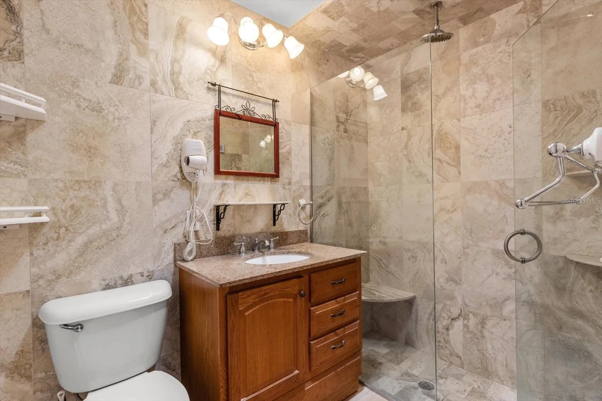 2542 N Regatta Point Crystal River FL 34429
