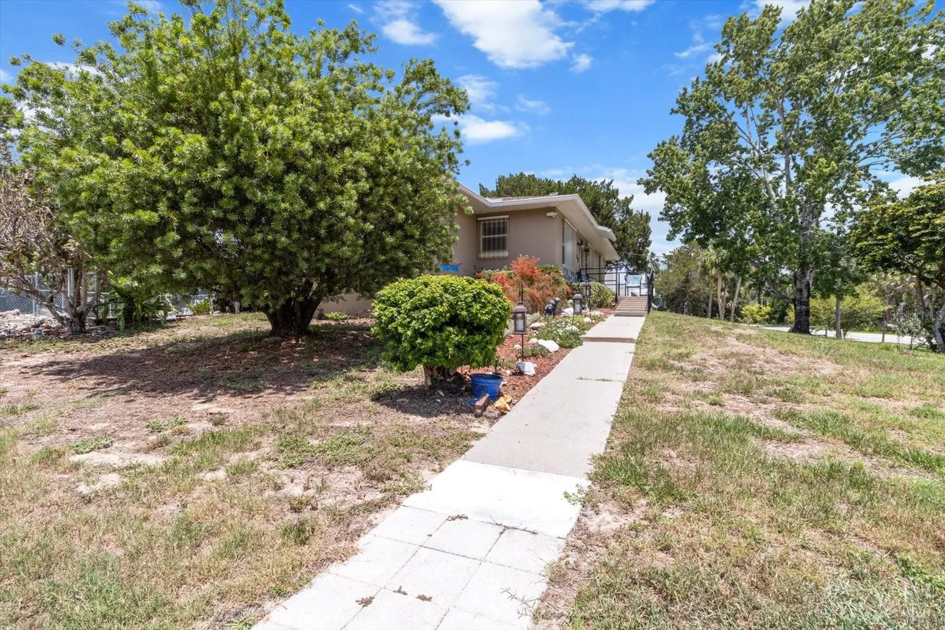 2542 N Regatta Point Crystal River FL 34429