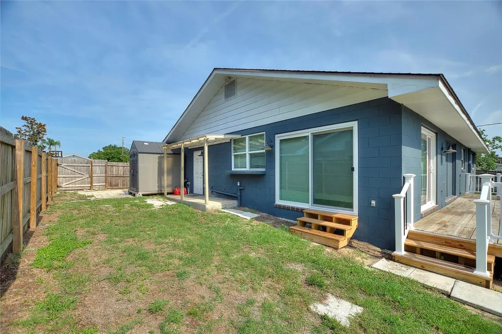 31 Lake Link Circle SE Winter Haven FL 33884