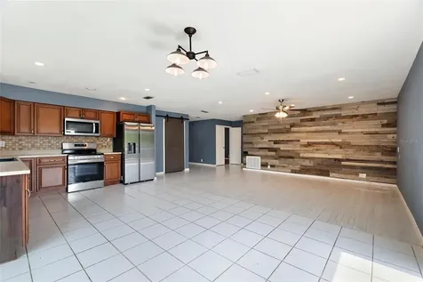 31 Lake Link Circle SE Winter Haven FL 33884