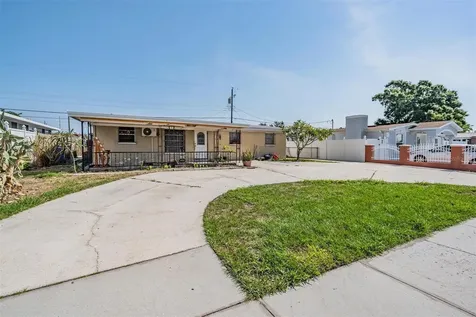4527 W Minnehaha Street Tampa FL 33614