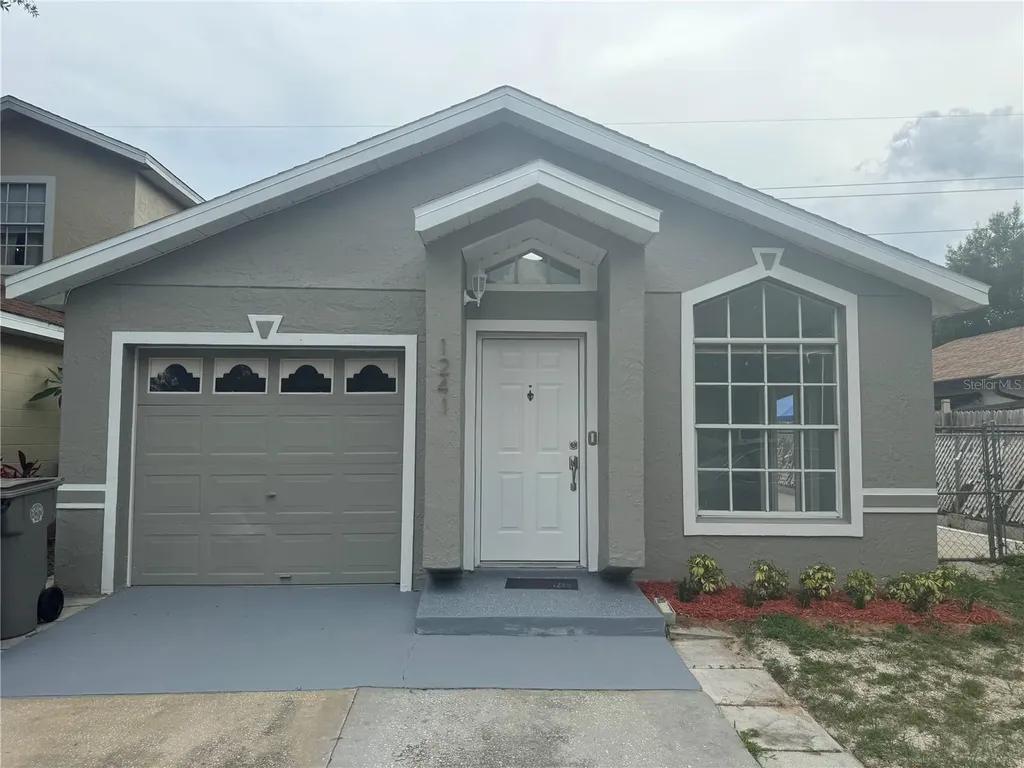 1241 Cleveland Avenue Apopka FL 32703