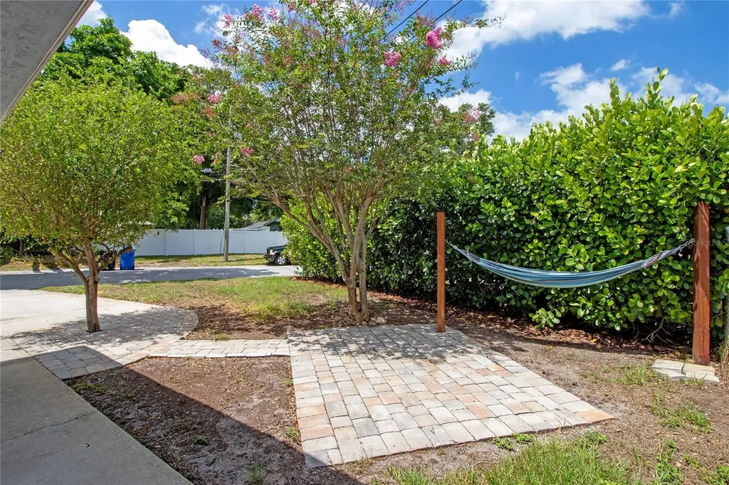 7401 13th Avenue N St Petersburg FL 33710