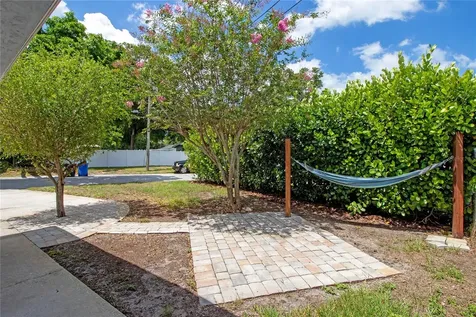 7401 13th Avenue N St Petersburg FL 33710