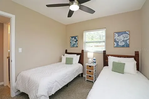 7401 13th Avenue N St Petersburg FL 33710