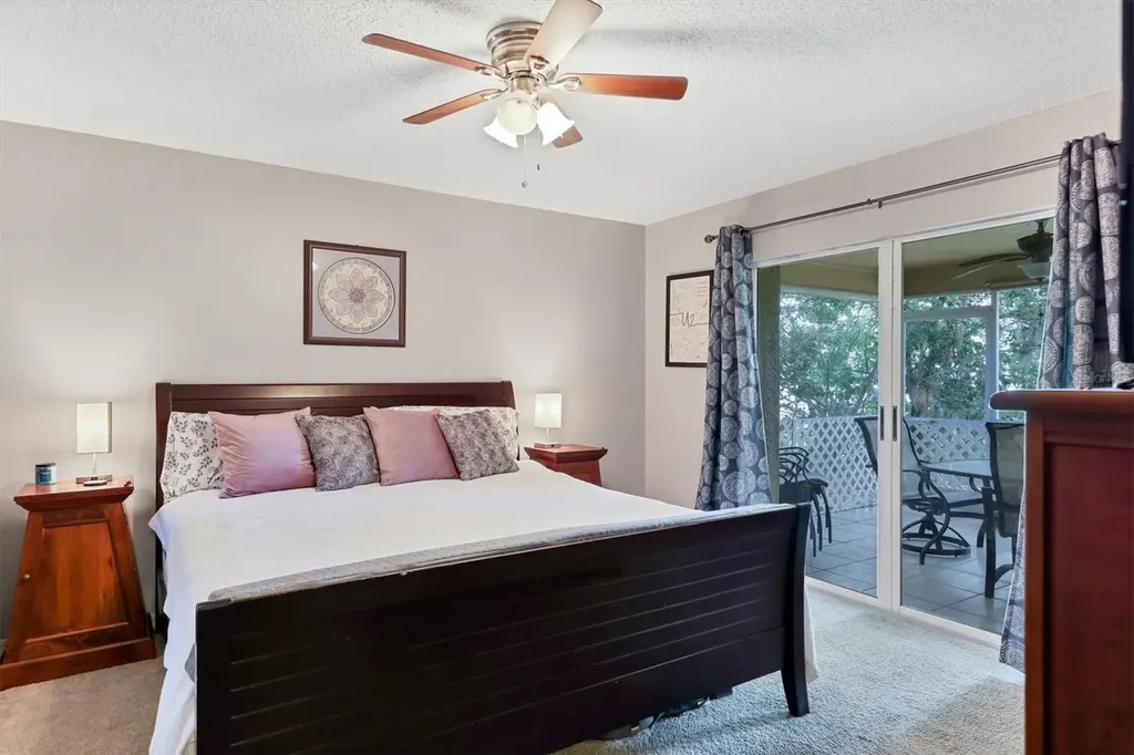 5823 Helen Way Sarasota FL 34243