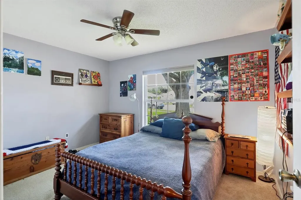 5823 Helen Way Sarasota FL 34243