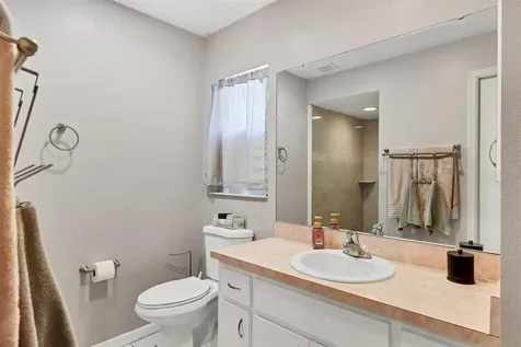 5823 Helen Way Sarasota FL 34243