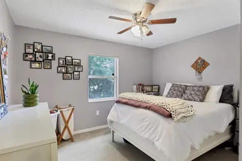 5823 Helen Way Sarasota FL 34243