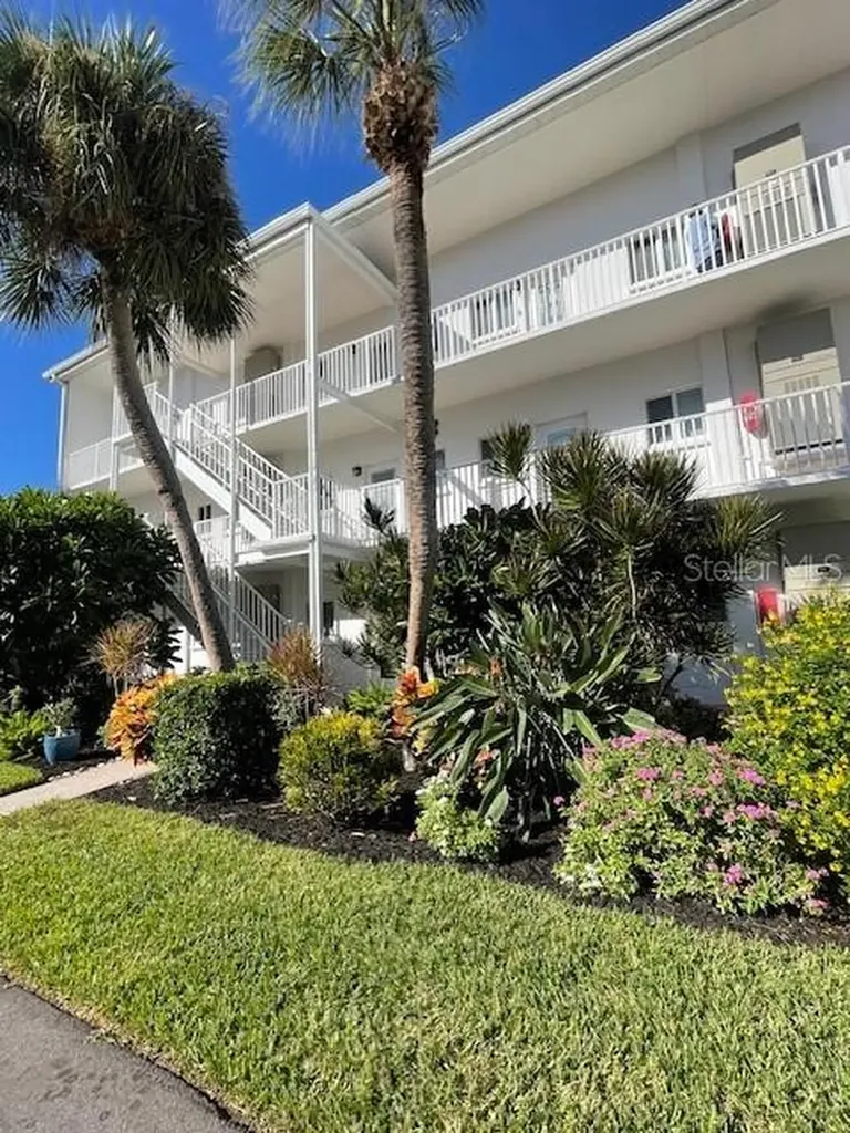 100 The Esplanade N Venice FL 34285