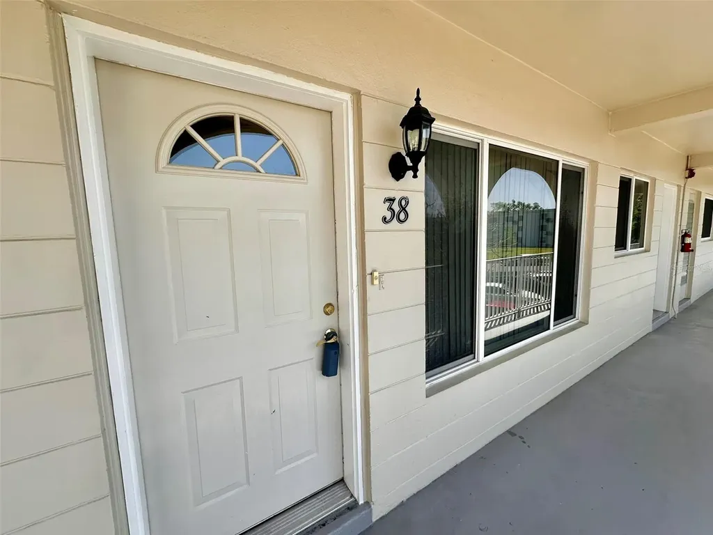2434 Australia Way E Clearwater FL 33763