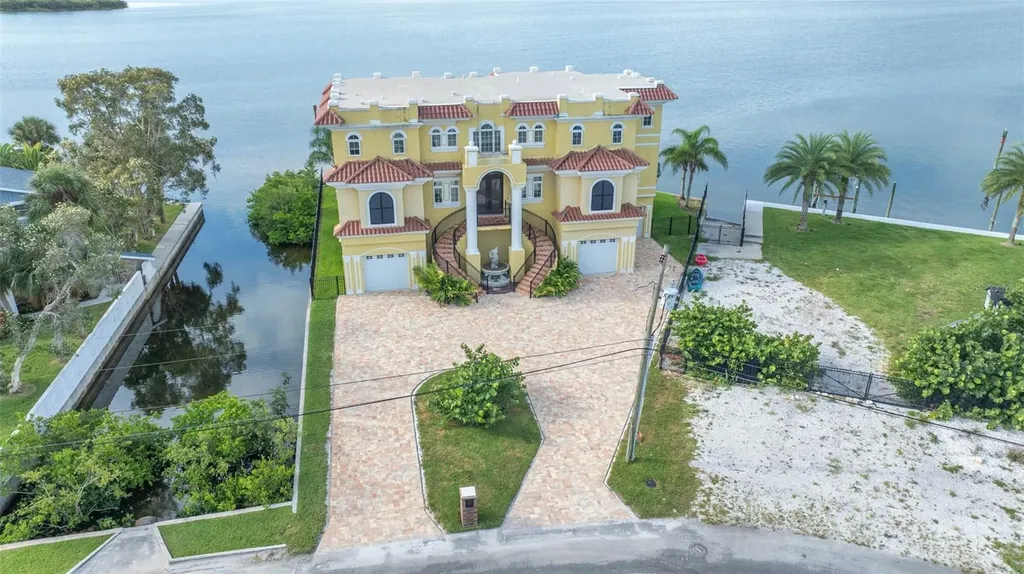 3236 Gulf Winds Circle Hernando Beach FL 34607