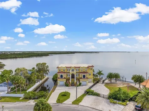 3236 Gulf Winds Circle Hernando Beach FL 34607