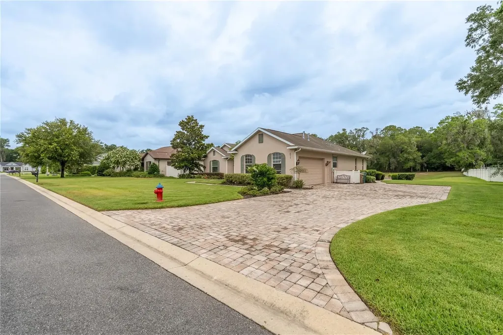 4015 SE 22nd Street Ocala FL 34471