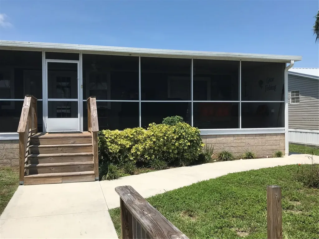 1081 6th Street Okeechobee FL 34974