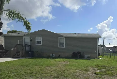 1081 6th Street Okeechobee FL 34974