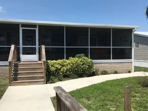 1081 6th Street Okeechobee FL 34974
