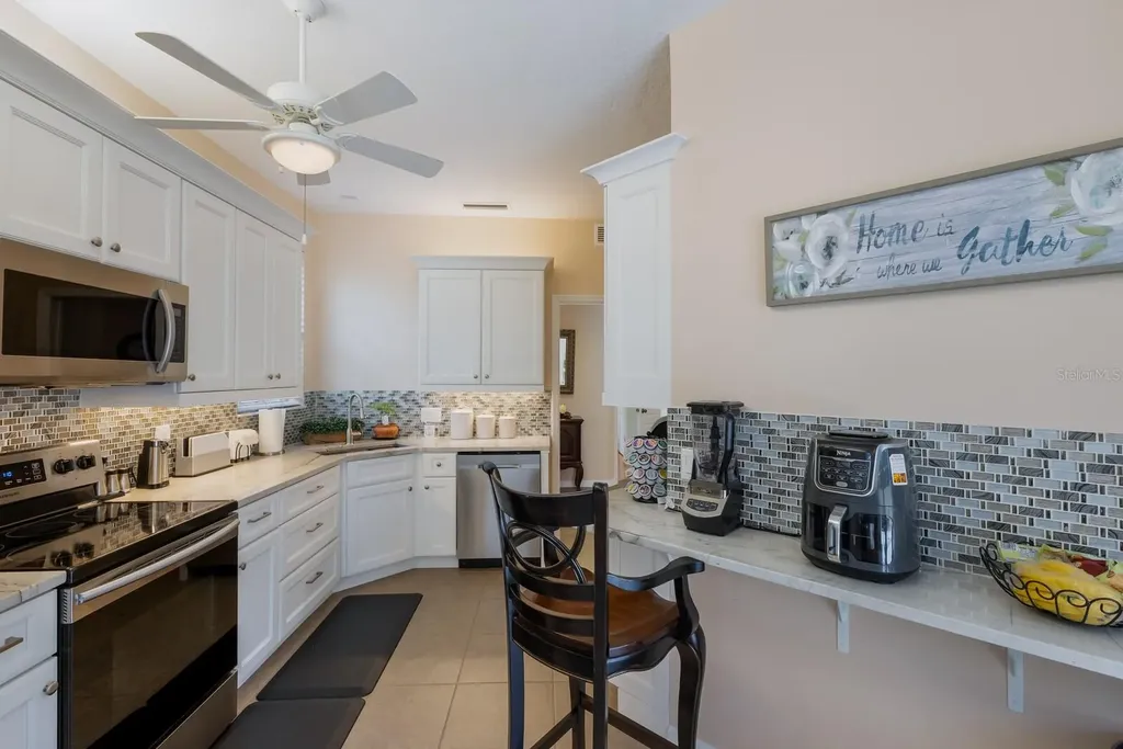 915 SW Barclay Court Venice FL 34293