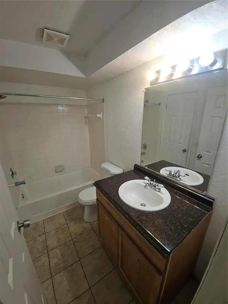 5160 Conroy Road Orlando FL 32811
