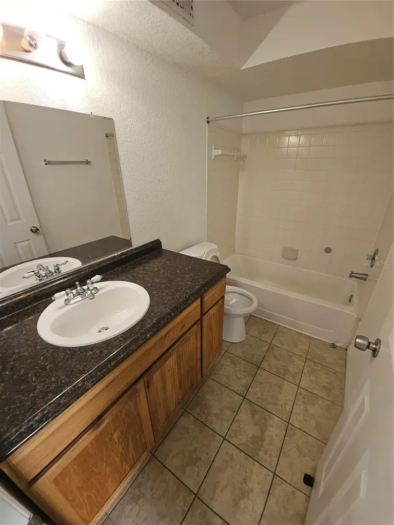 5160 Conroy Road Orlando FL 32811