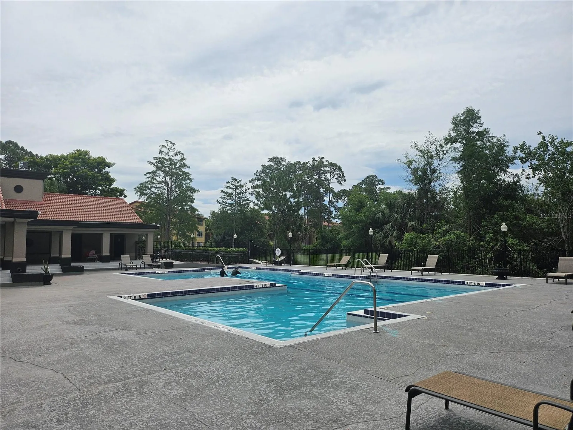 5160 Conroy Road Orlando FL 32811