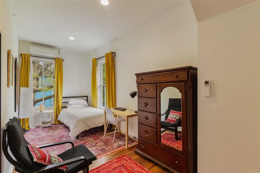 728 E University Avenue Gainesville FL 32601