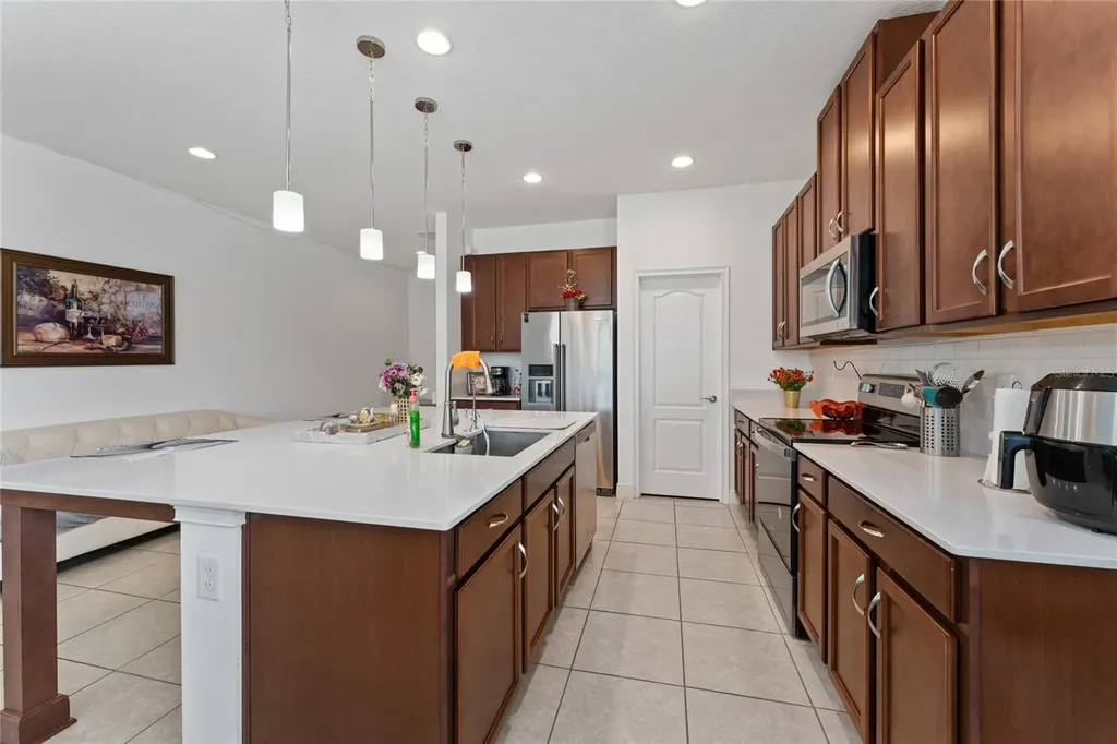 6651 Syreeta Lane Harmony FL 34773