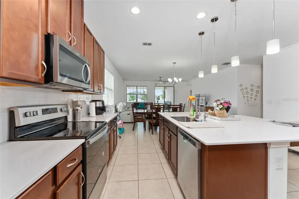 6651 Syreeta Lane Harmony FL 34773