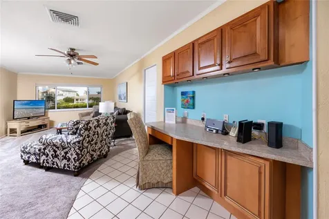 2096 Massachusetts Avenue NE St Petersburg FL 33703