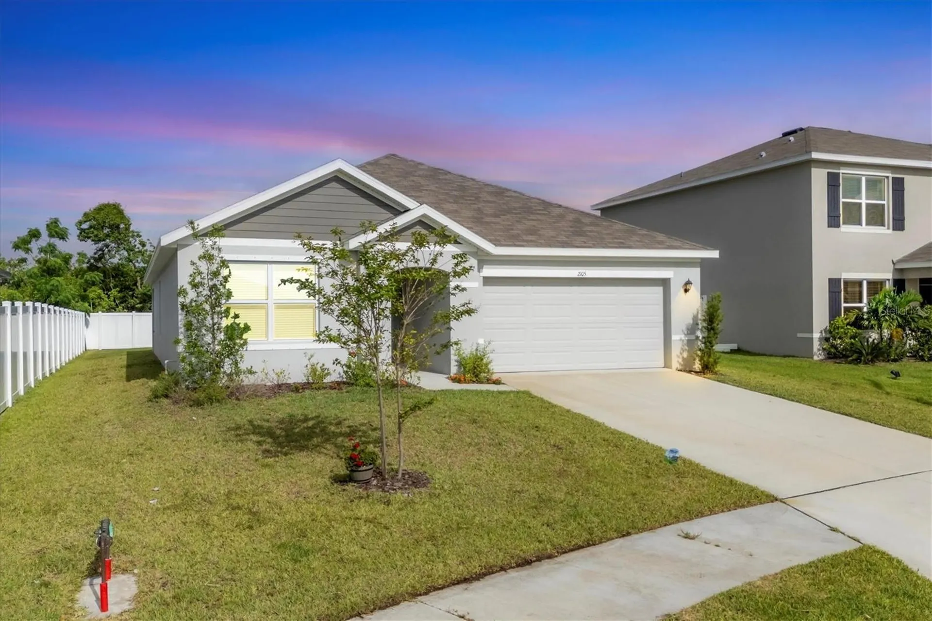 2105 Grand Flora Trail Bradenton FL 34208