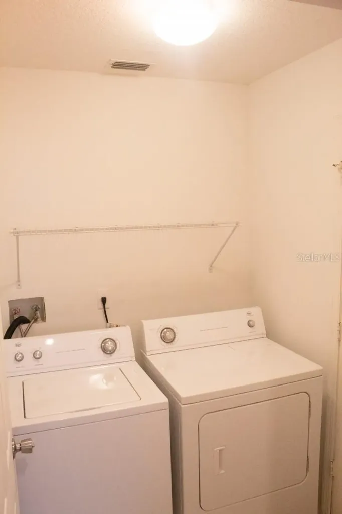 2233 Ardon Avenue Orlando FL 32833