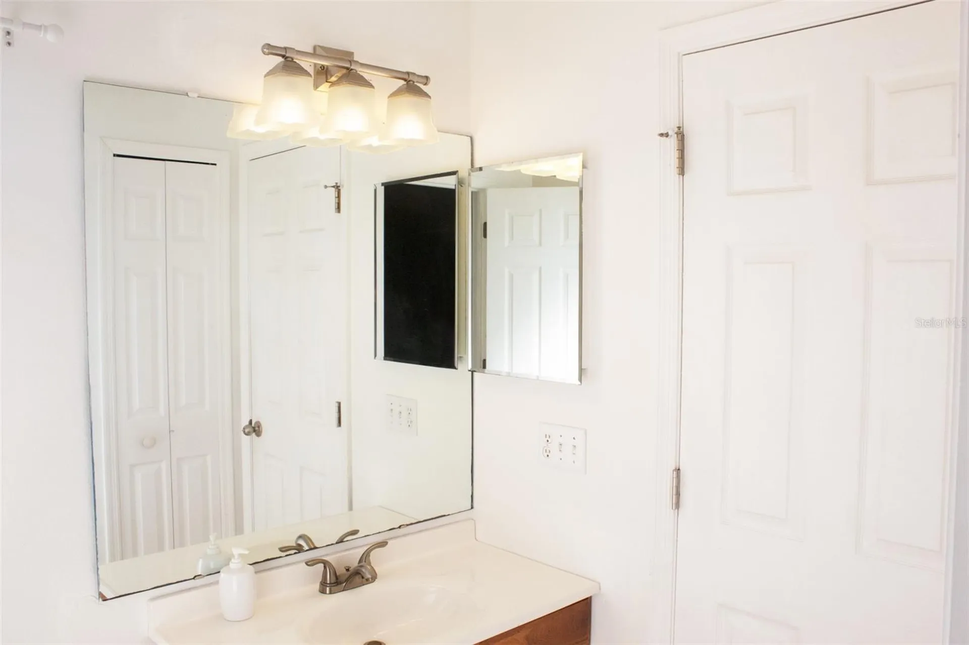 2233 Ardon Avenue Orlando FL 32833
