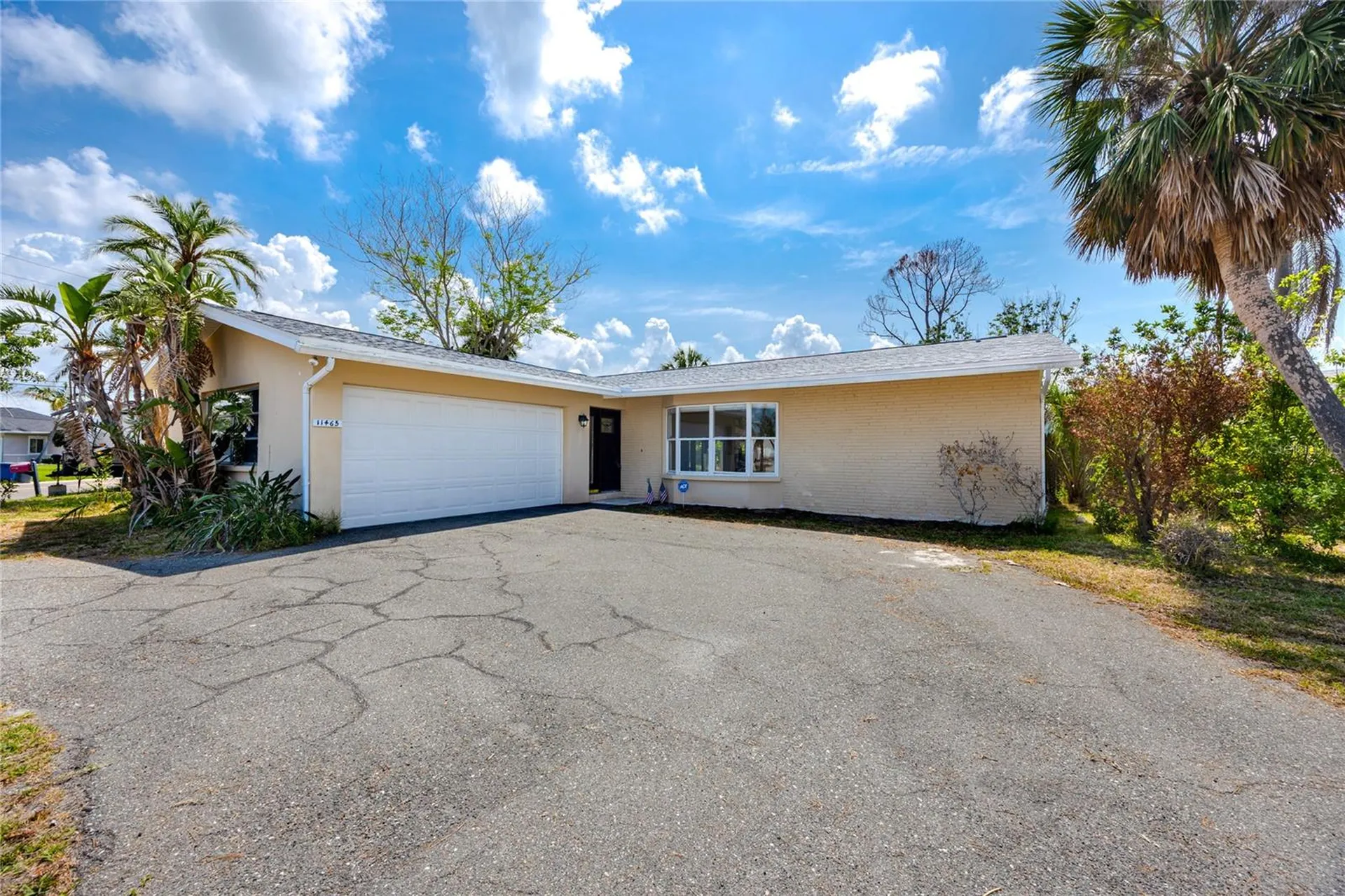 11465 7th Street E Treasure Island FL 33706
