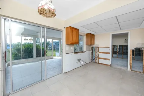 11465 7th Street E Treasure Island FL 33706
