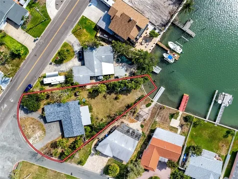 11465 7th Street E Treasure Island FL 33706