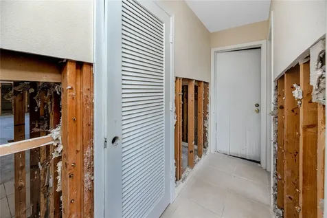 11465 7th Street E Treasure Island FL 33706