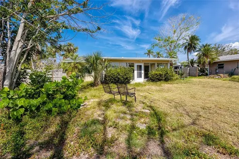 11465 7th Street E Treasure Island FL 33706