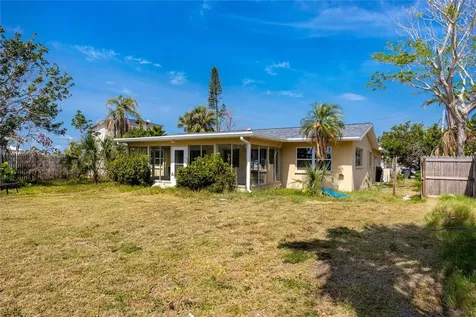 11465 7th Street E Treasure Island FL 33706