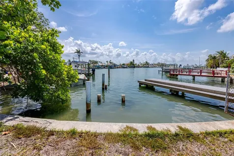 11465 7th Street E Treasure Island FL 33706