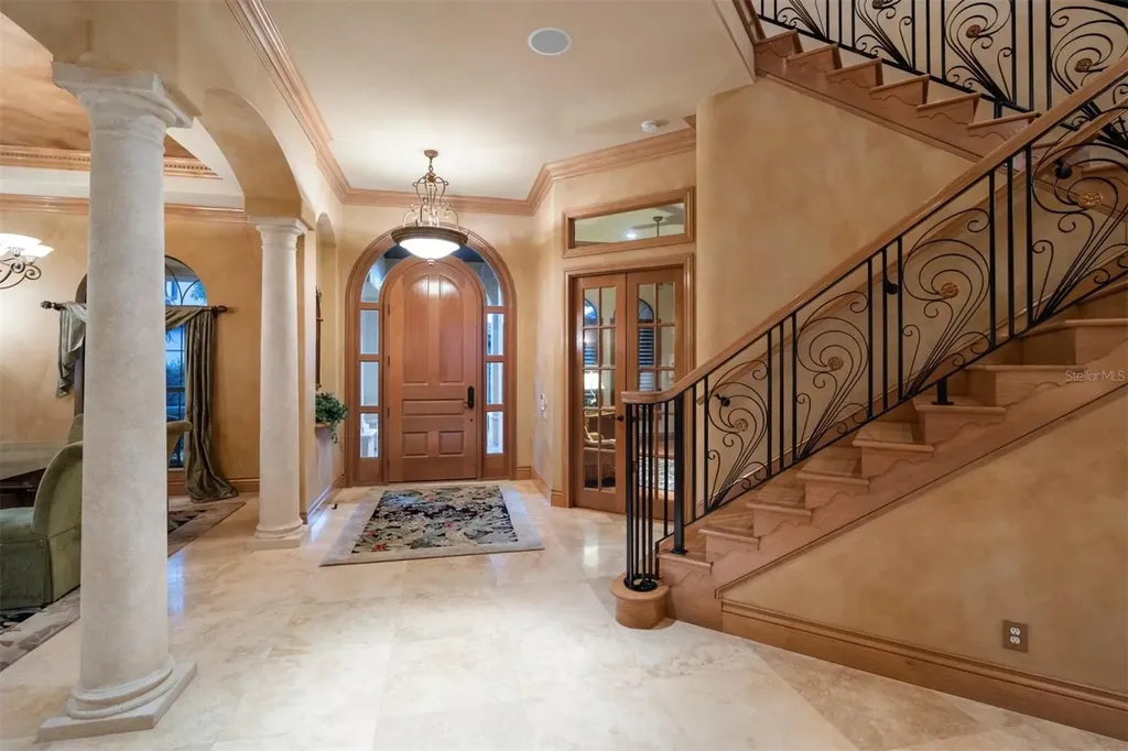 841 Ponce De Leon Drive St Petersburg FL 33715