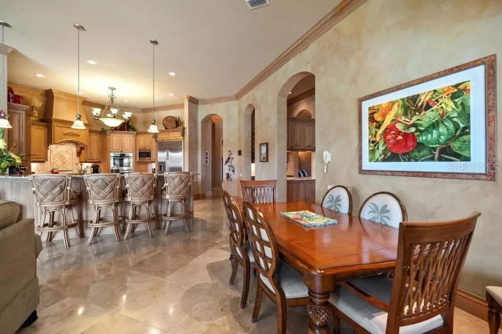 841 Ponce De Leon Drive St Petersburg FL 33715