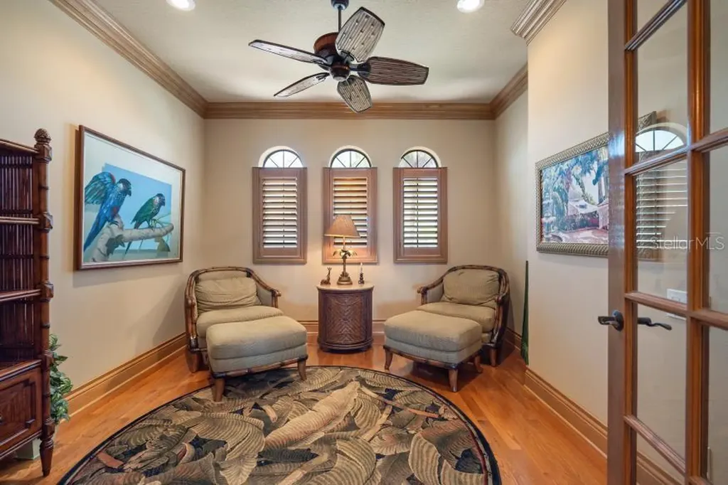 841 Ponce De Leon Drive St Petersburg FL 33715
