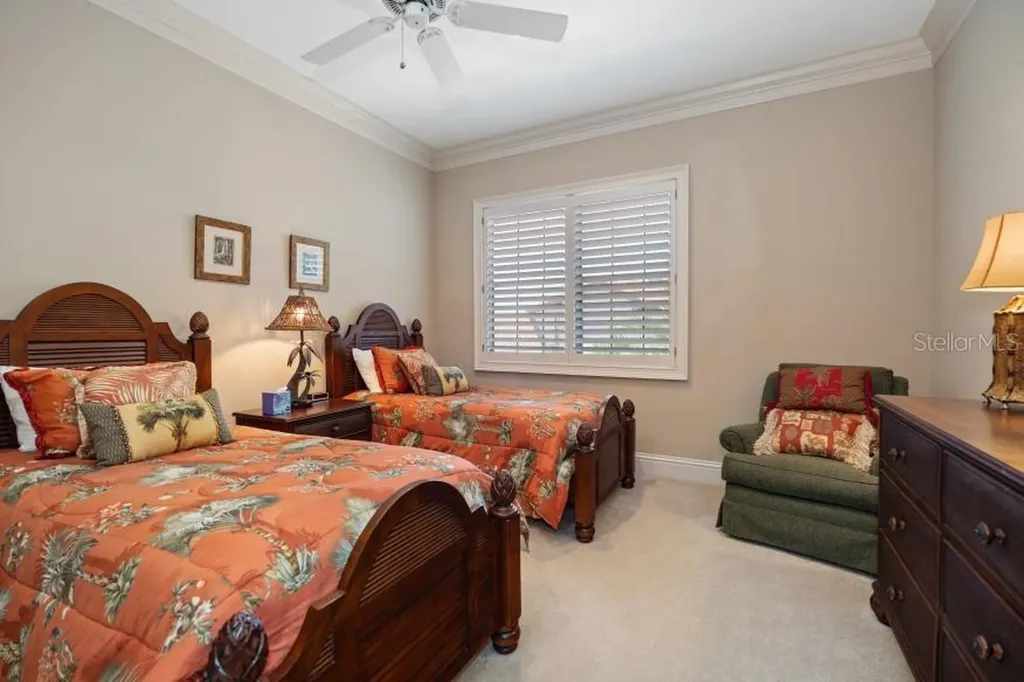 841 Ponce De Leon Drive St Petersburg FL 33715