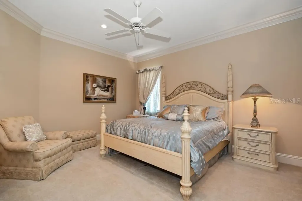 841 Ponce De Leon Drive St Petersburg FL 33715